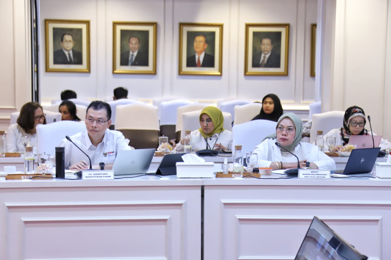 20241223 MENTERI Rapat Pimpinan Kementerian PANRB 17