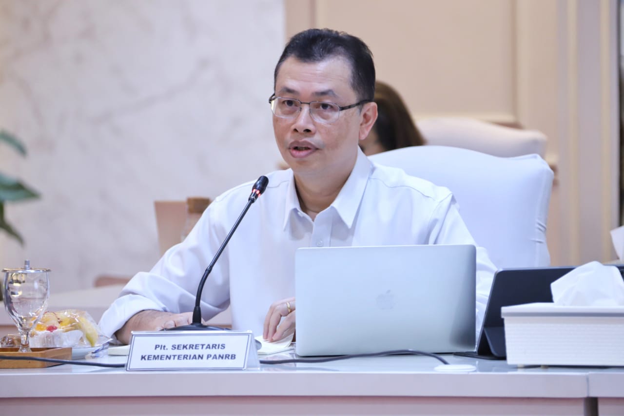 20241223 MENTERI Rapat Pimpinan Kementerian PANRB 17