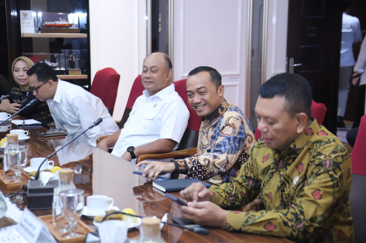 20241224 Rapat dengan Mensesneg dan Kepala BGN 1