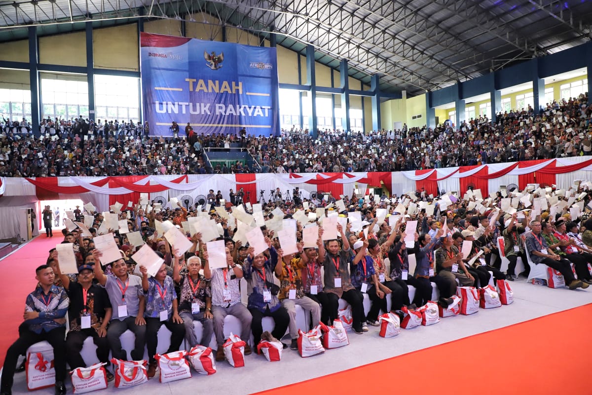 20240430 Penyerahan Sertipikat untuk Rakyat Banyuwang 18