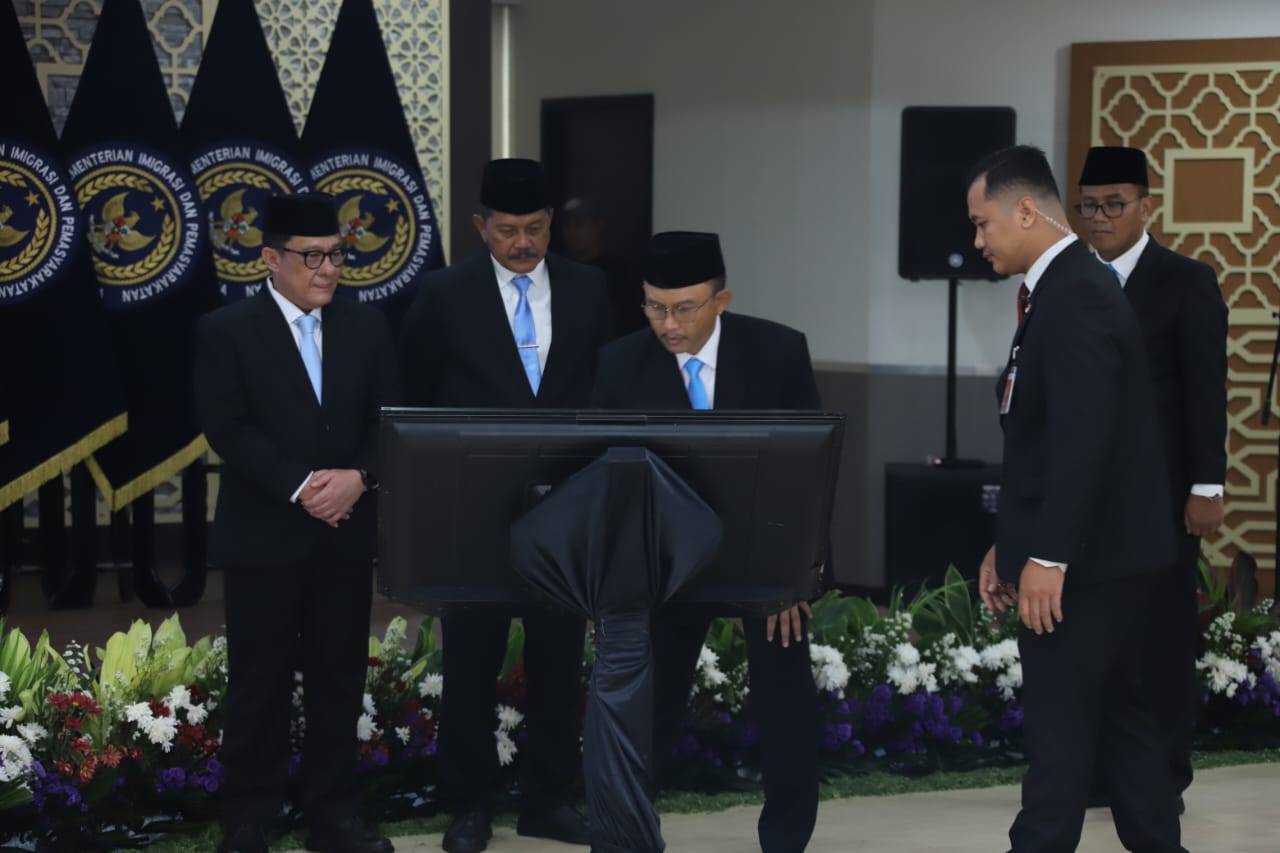 20250114 Pelantikan PPT Pratama Pencanangan ZI dan Penandatanganan PK Kementerian Imipas 17