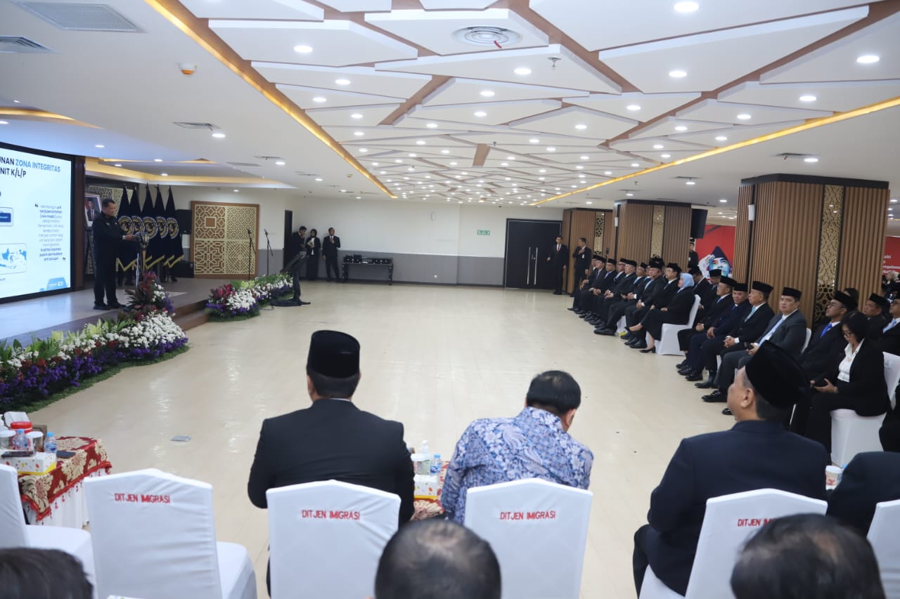 20250114 Pelantikan PPT Pratama Pencanangan ZI dan Penandatanganan PK Kementerian Imipas 17