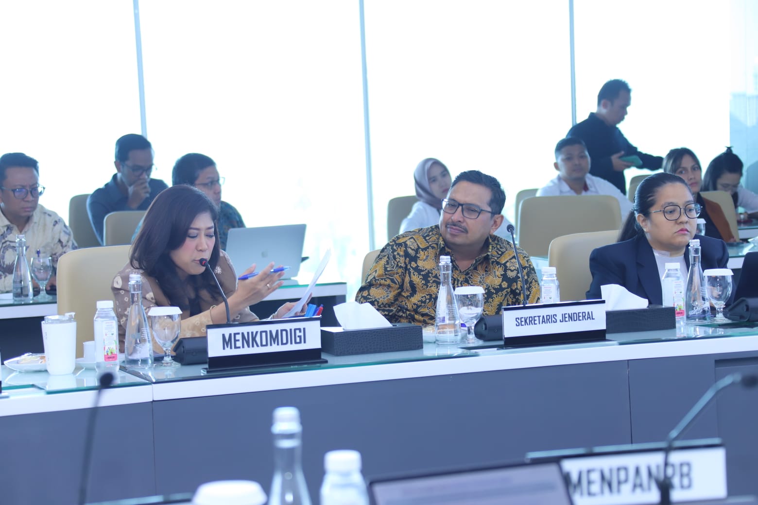 20250204 Rapat Koordinasi Tindak Lanjut Pembahasan Isu Prioritas Pemerintahan Digital15
