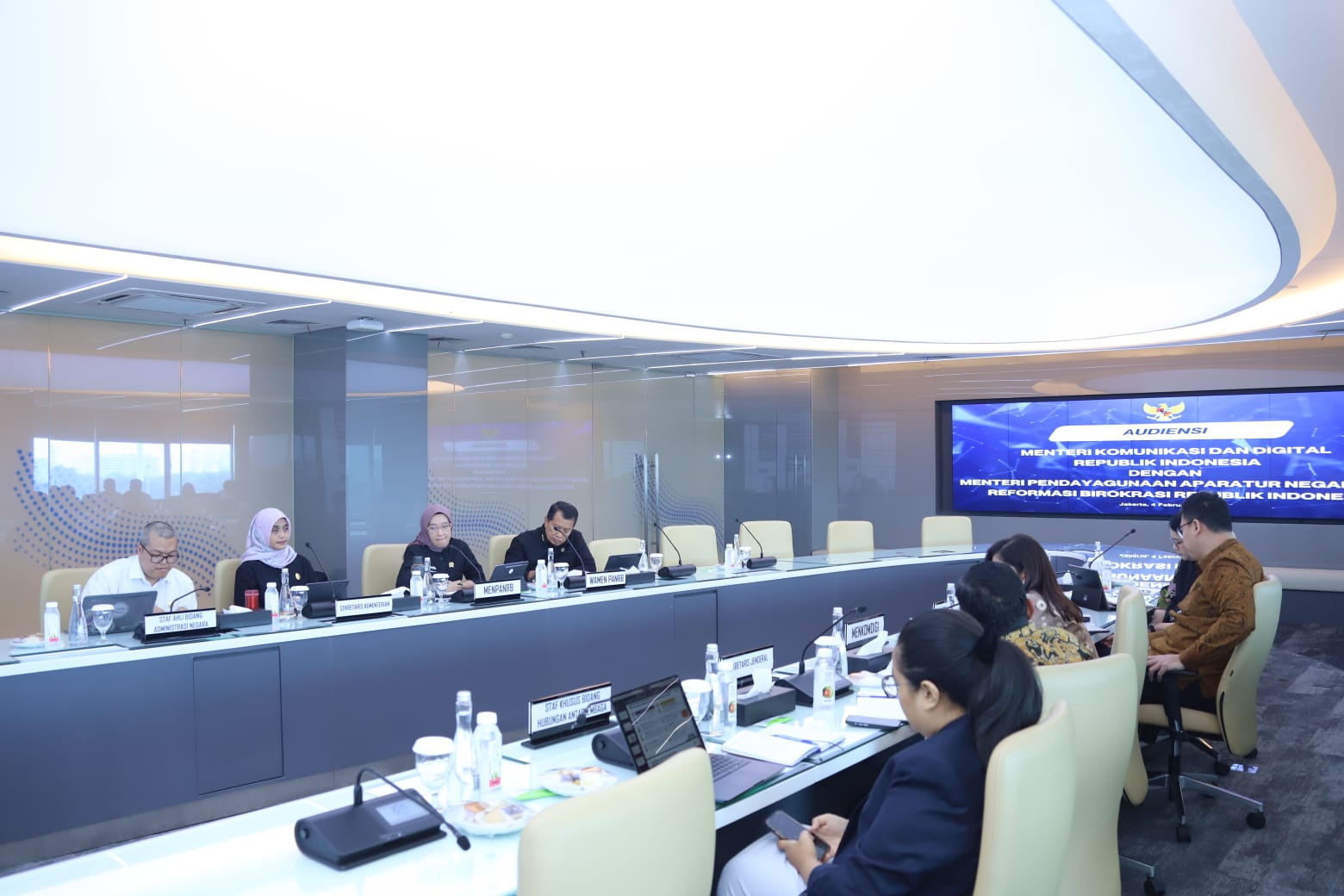20250204 Rapat Koordinasi Tindak Lanjut Pembahasan Isu Prioritas Pemerintahan Digital15