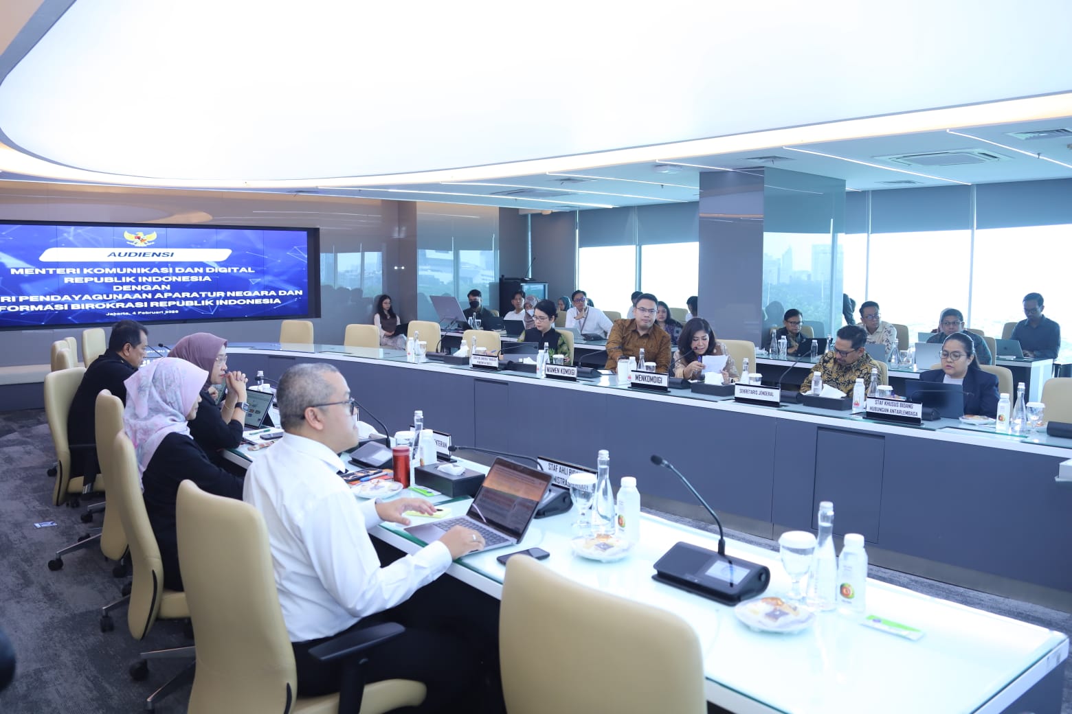 20250204 Rapat Koordinasi Tindak Lanjut Pembahasan Isu Prioritas Pemerintahan Digital15