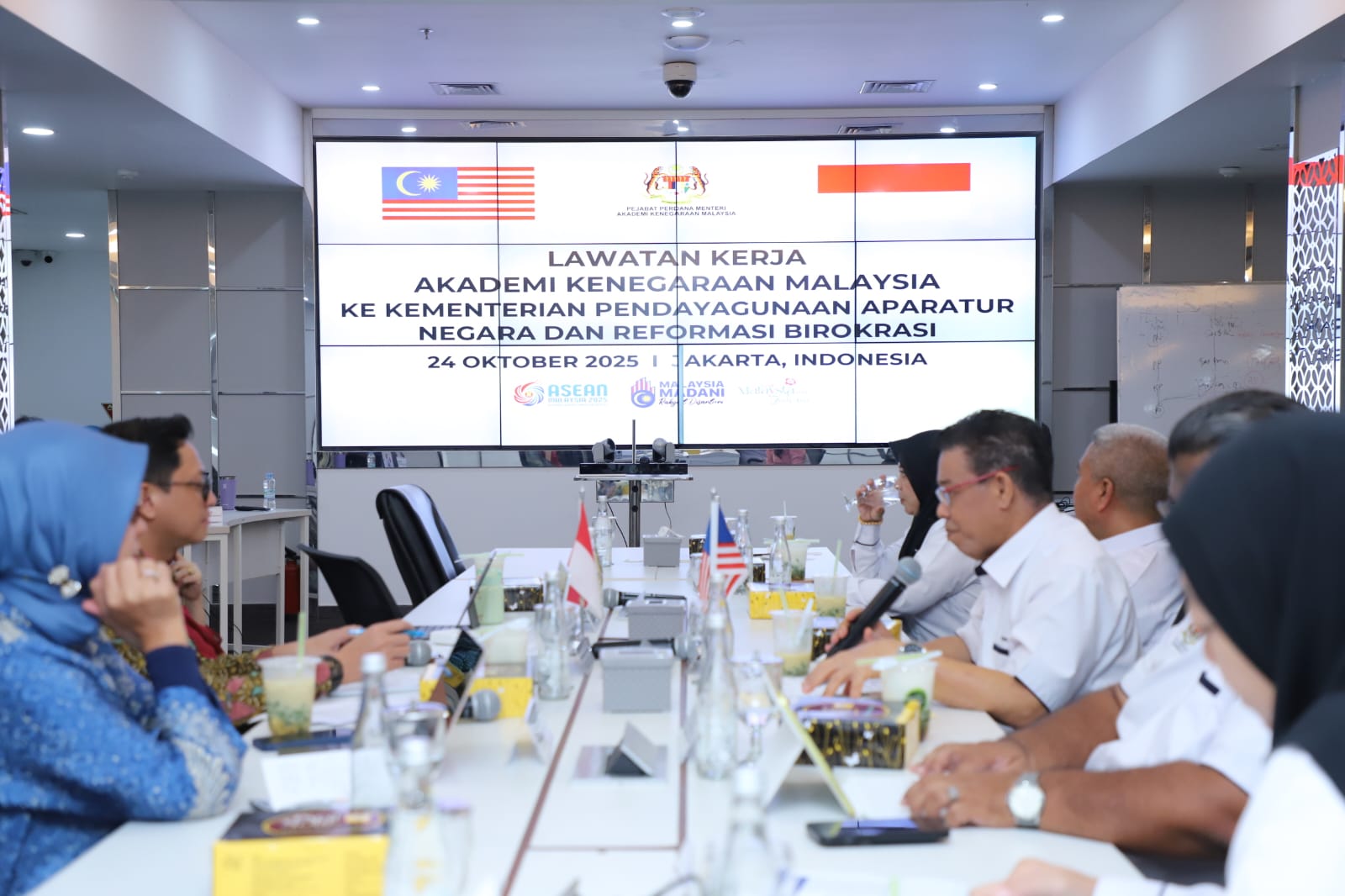 20251024 Kunjungan Delegasi Akademi Kenegaraan Malaysia 1
