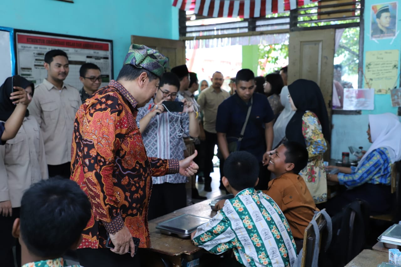 20250807 Peninjauan Penyaluran Program Makan Bergizi Gratis di Riau 1