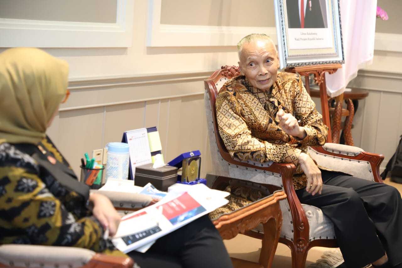 20250814 MENTERI Audiensi Bersama Tim PRIVASIMU 19