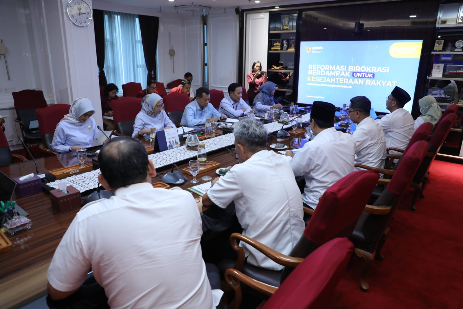 20250409 Rapat Percepatan Pembangunan Sekolah Rakyat15