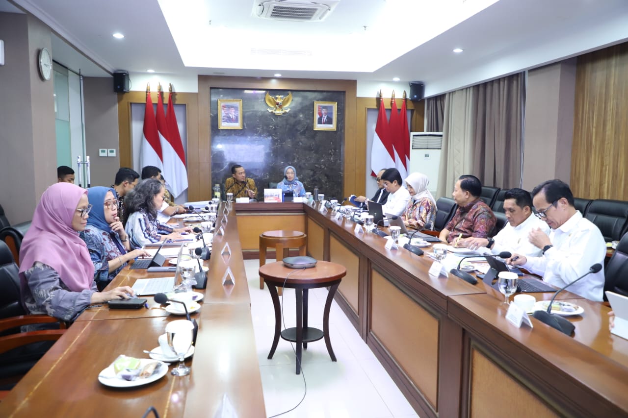 20250416 Rapat dengan Menteri Sekretaris Negara 1