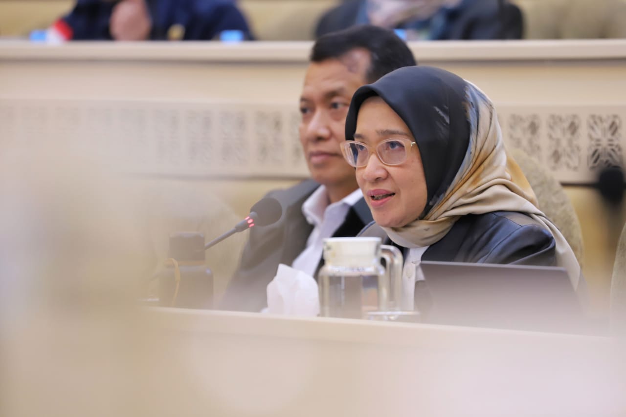 20250422 Raker dengan Komisi II DPR RI 2