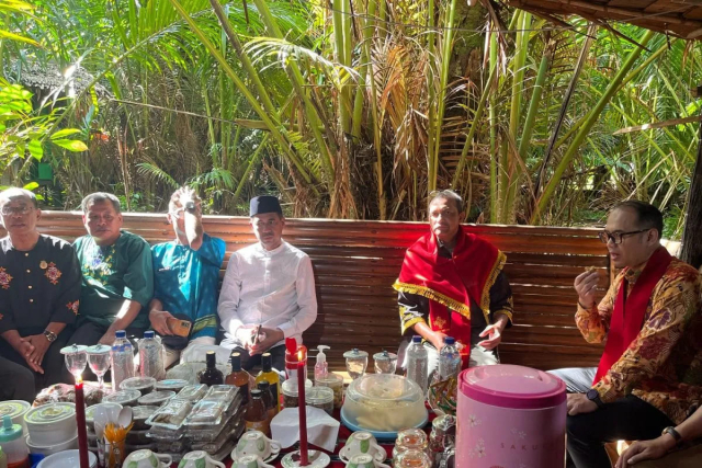 20250424 Pengelolaan Negeri Adat Wamenkum Serap Aspirasi Para Raja