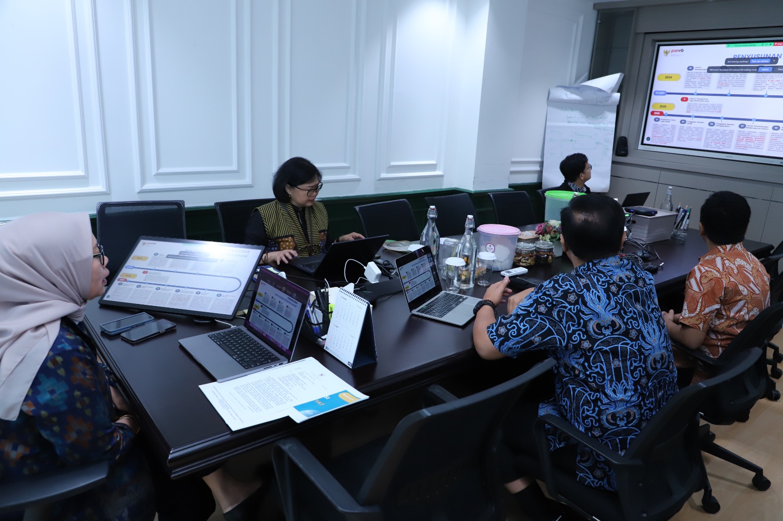 20250424 Rapat Pembahasan RPerpres Badan Restorasi Gambut dan Mangrove 4