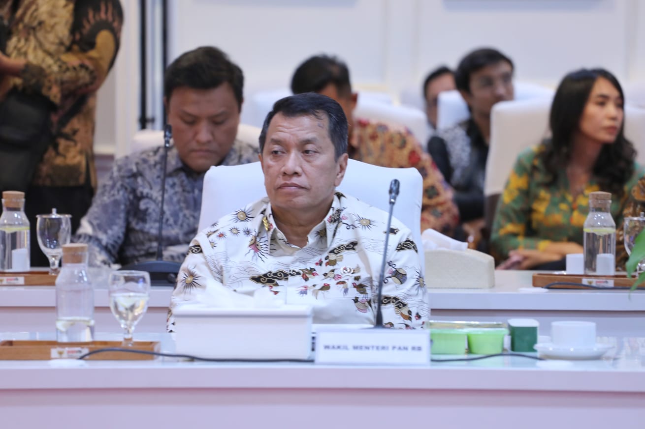 20250425 Penyerahan LHP Kinerja atas Efektifitas Implementasi SPBE Nasional Tahun Anggaran 2022 2024 12