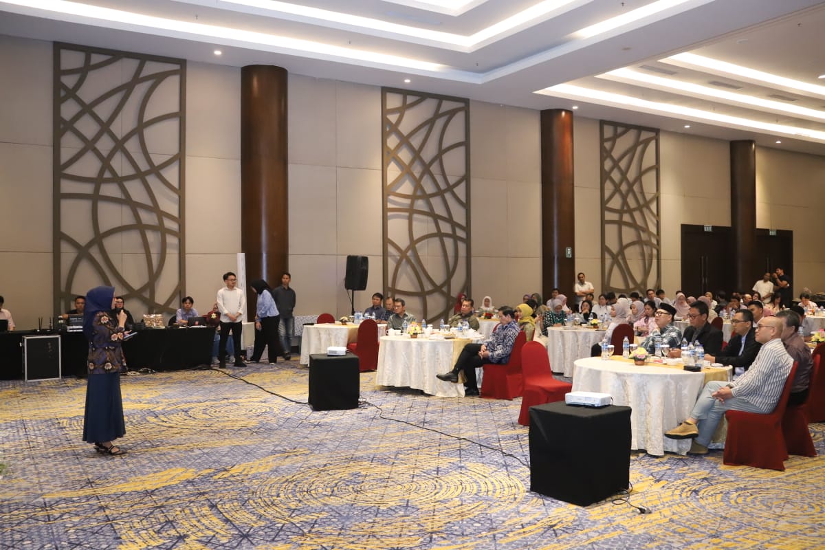 20251202 Rapat Koordinasi Internal Bidang Pelayanan Publik 13