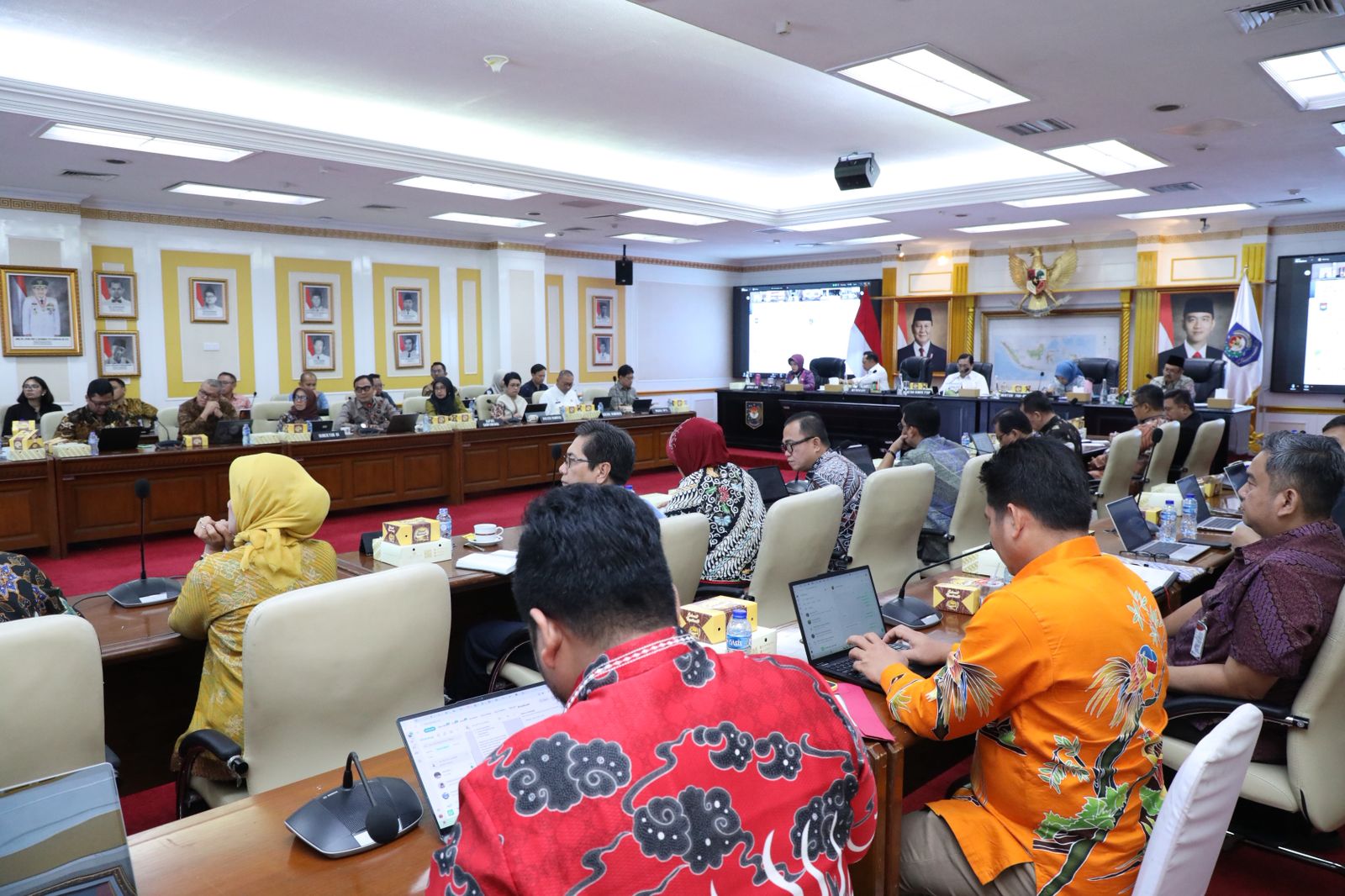 20251204 Sosialisasi Piloting Digitalisasi Bantuan Sosial di Tingkat Nasional 1