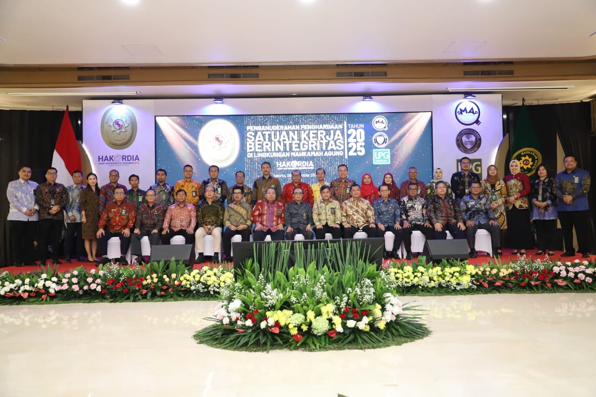20251209 Penganugerahan Penghargaan Satuan Kerja Berintegritas di Lingkungan MA 13