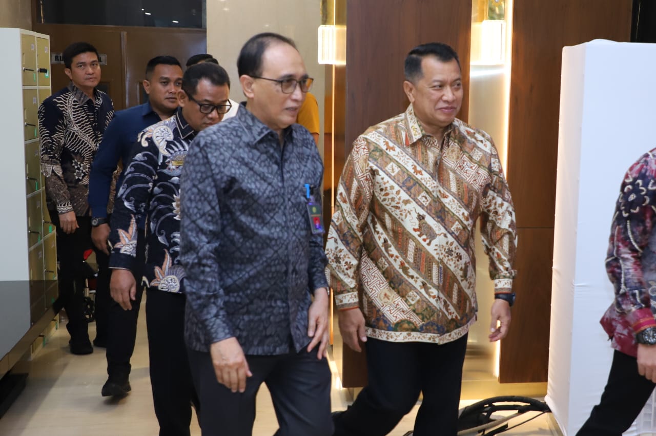 20251209 Penganugerahan Penghargaan Satuan Kerja Berintegritas di Lingkungan MA 13