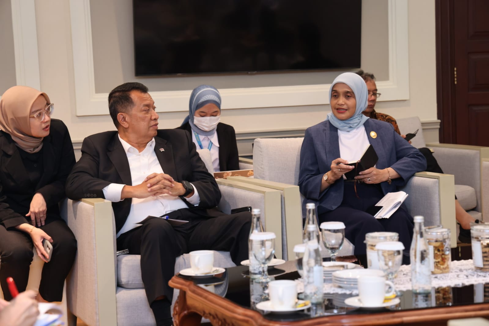 20251211 Bilateral Meeting dengan Director of Public Governance OECD 18