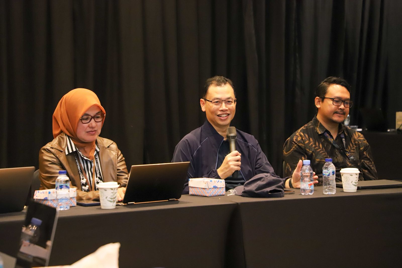 20251215 Diskusi Strategi Komunikasi Kebijakan RB 12