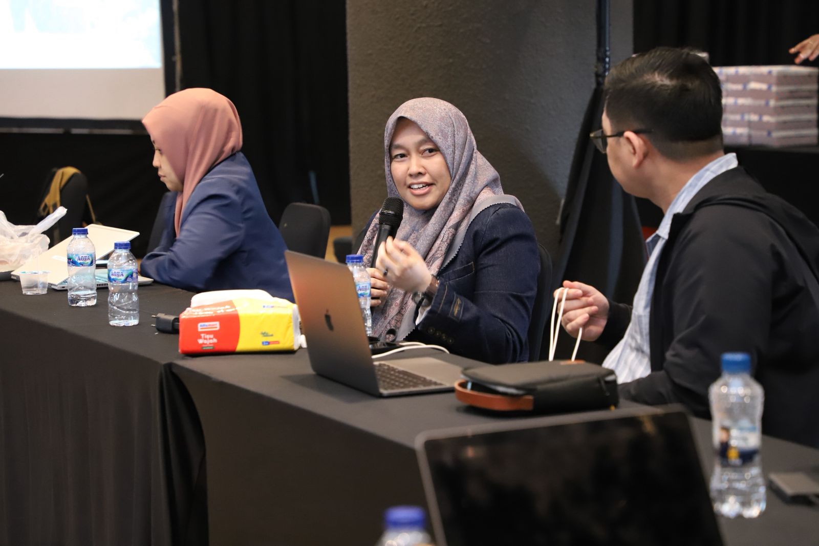 20251215 Diskusi Strategi Komunikasi Kebijakan RB 12