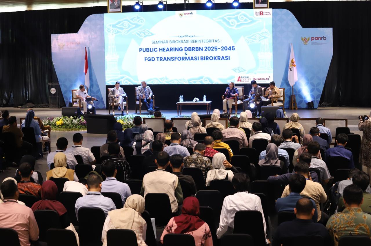 20251216 SESMEN Public Hearing R DBRBN 2025 2045 FGD Transformasi Birokrasi 22