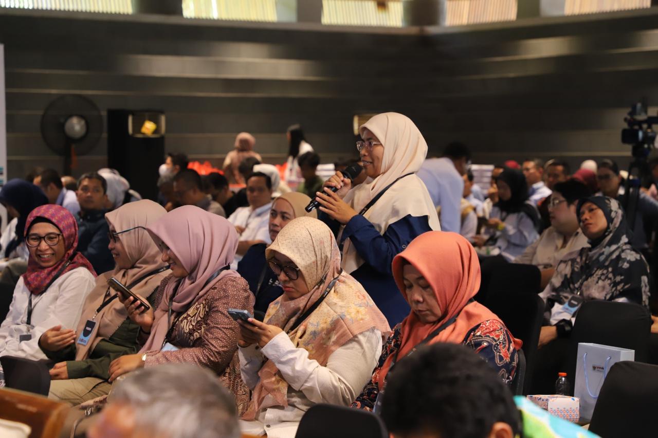 20251216 SESMEN Public Hearing R DBRBN 2025 2045 FGD Transformasi Birokrasi 22