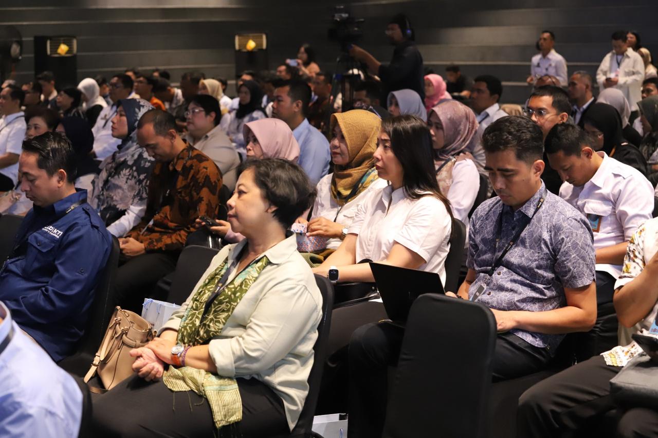 20251216 SESMEN Public Hearing R DBRBN 2025 2045 FGD Transformasi Birokrasi 22