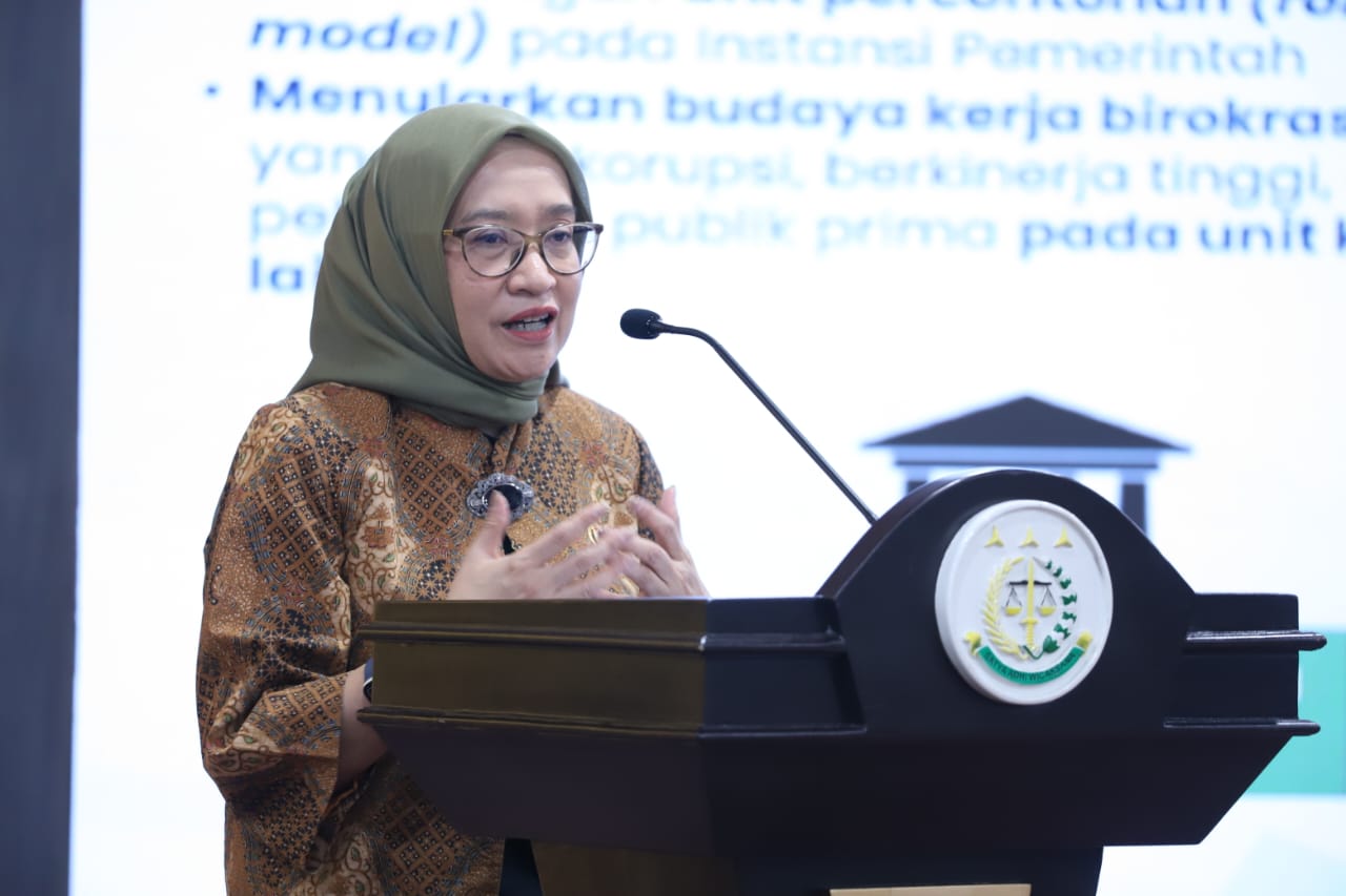 20251217 Penganugerahan Zona Integritas Menuju WBK dan Kompetisi BerAKHLAK di Lingkungan Kejaksaan RI 2025 20