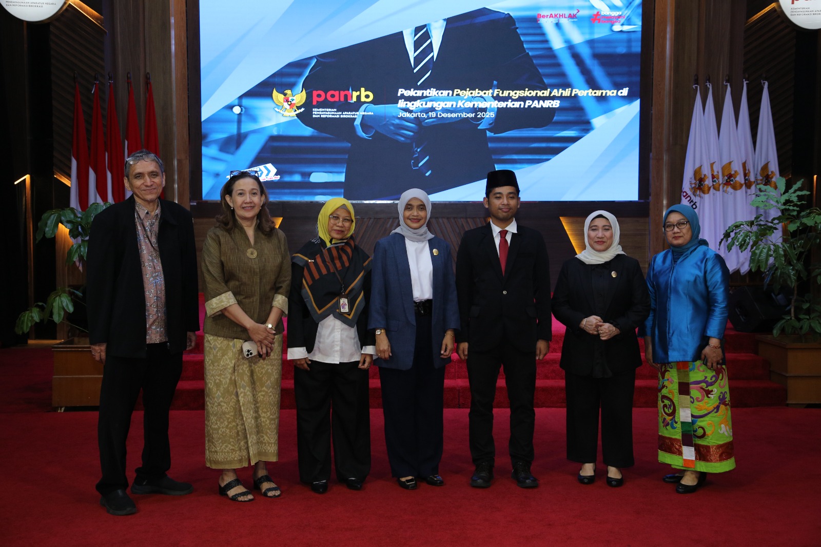 20251219 Pelantikan Pejabat Fungsional Ahli Pertama di Kementerian PANRB 1