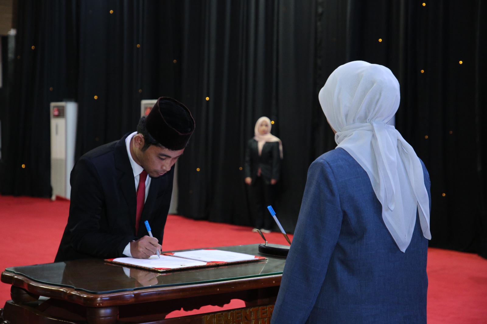 20251219 Pelantikan Pejabat Fungsional Ahli Pertama di Kementerian PANRB 1