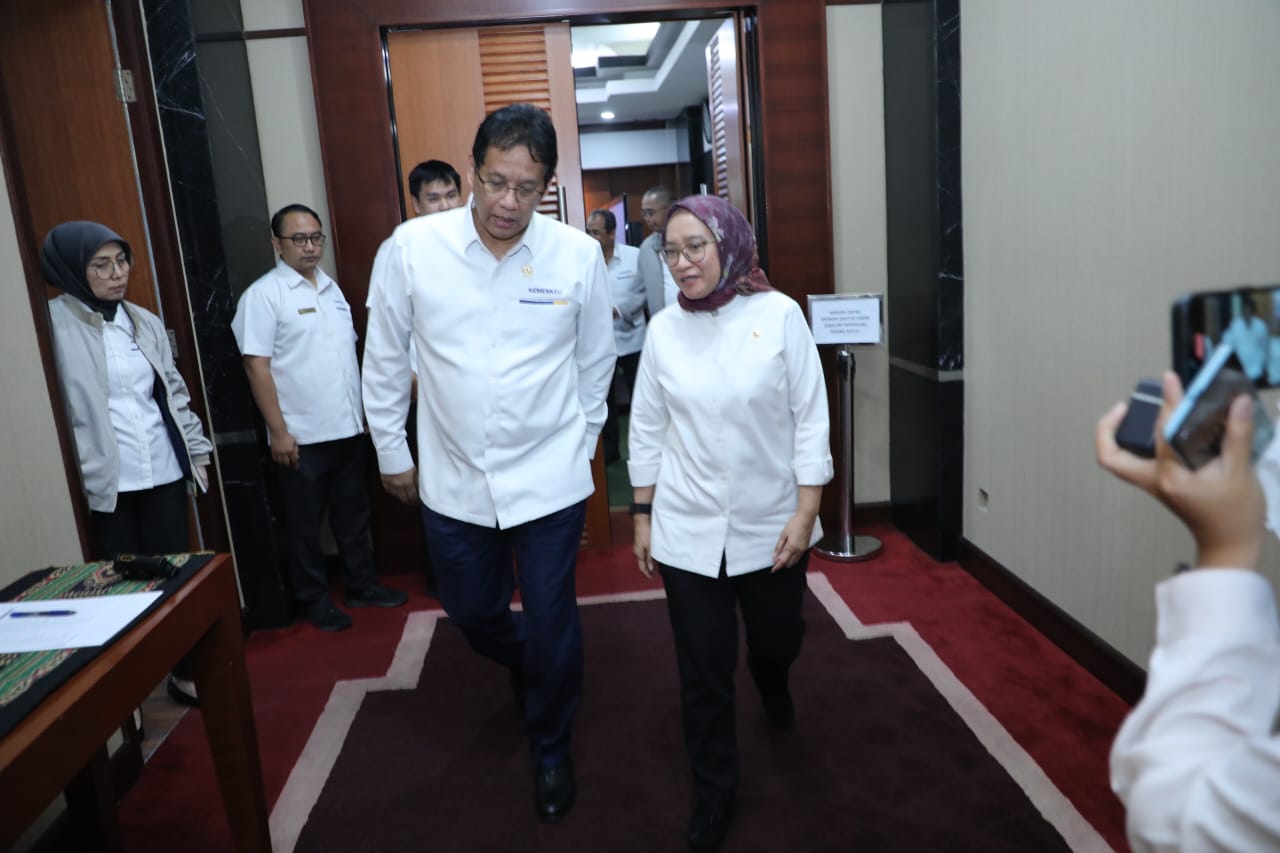 20251229 MENTERI Rapat Bersama Menteri Keuangan 19