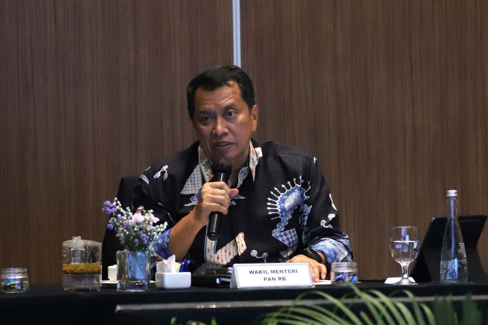 2025124 Integrasi Perencanaan Kinerja Percepatan Pelaksanaan RB dan Program Prioritas Nasional 10