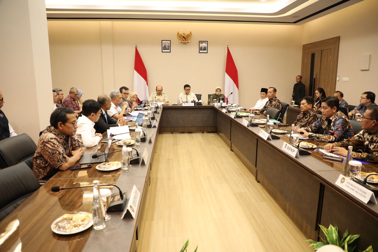20250227 Rapat Koordinasi Tingkat Menteri 11