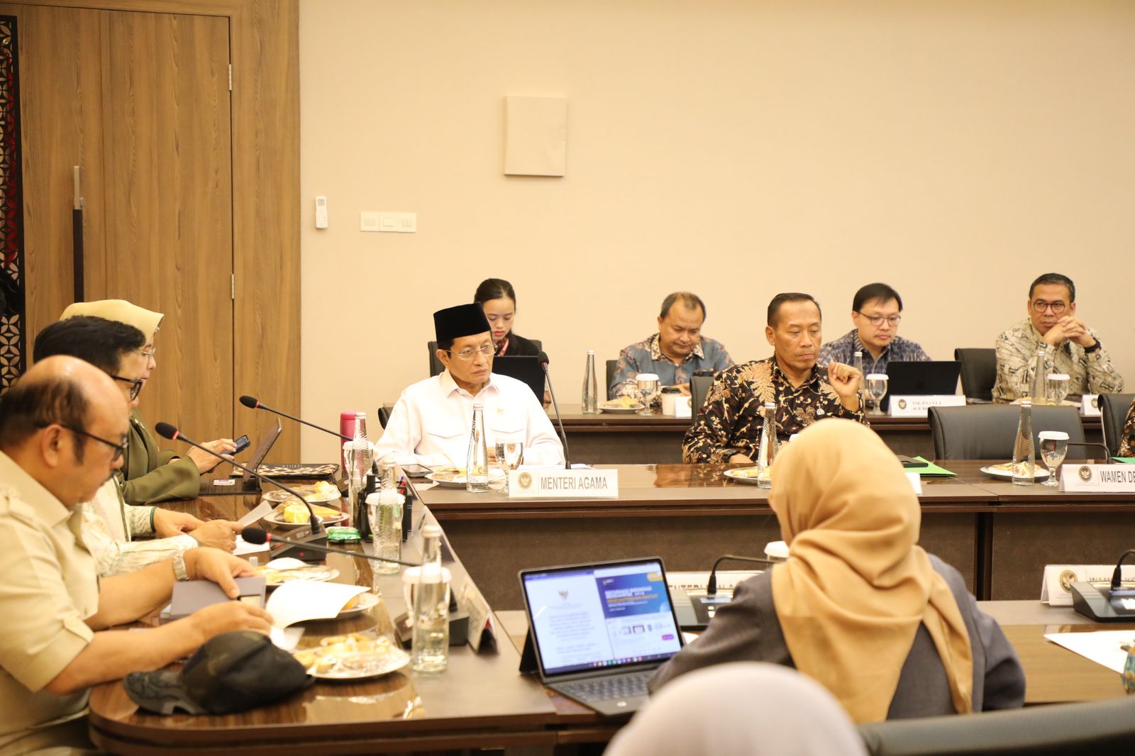 20250227 Rapat Koordinasi Tingkat Menteri 2