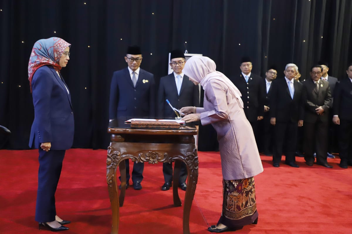 20250110 Pelantikan PPT Madya dan Pejabat Fungsional Ahli Utama di lingkungan Kementerian PANRB 1