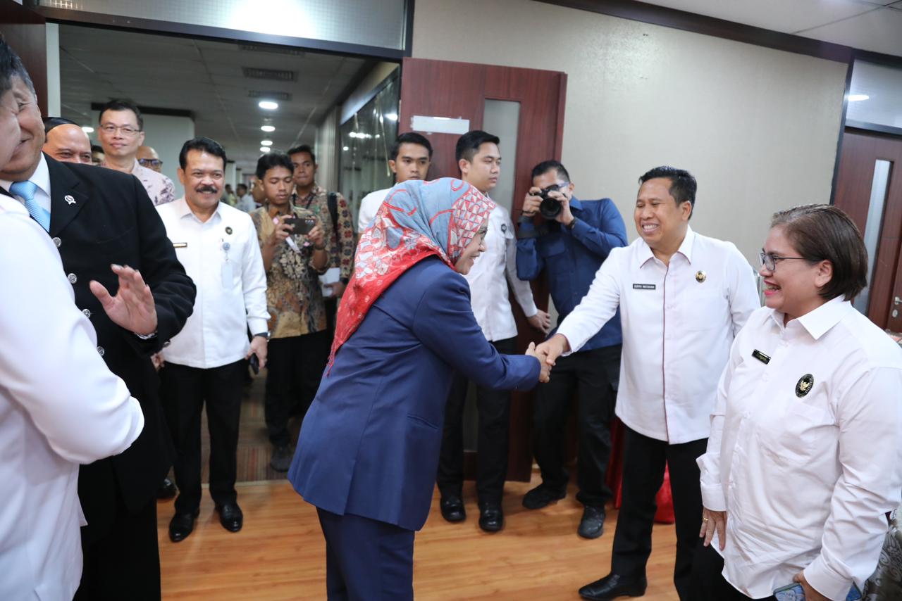 20250110 Pendatanganan PK dan Pencanangan Pembangunan Zona Integritas WBKWBBM 2025 Kemenko Kumham Imipas 1
