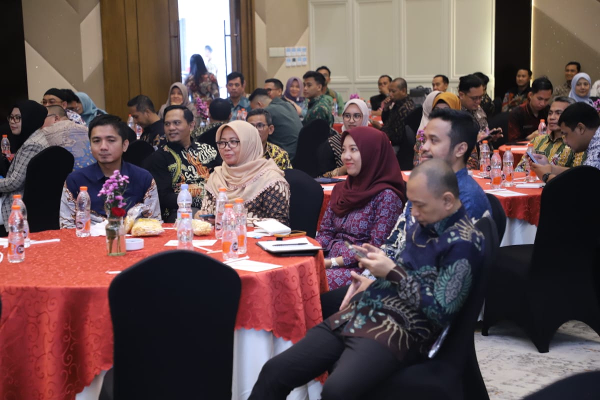 20250125 FGD Penyampaian Monitoring dan Evaluasi Pengelolaan LAPOR 12