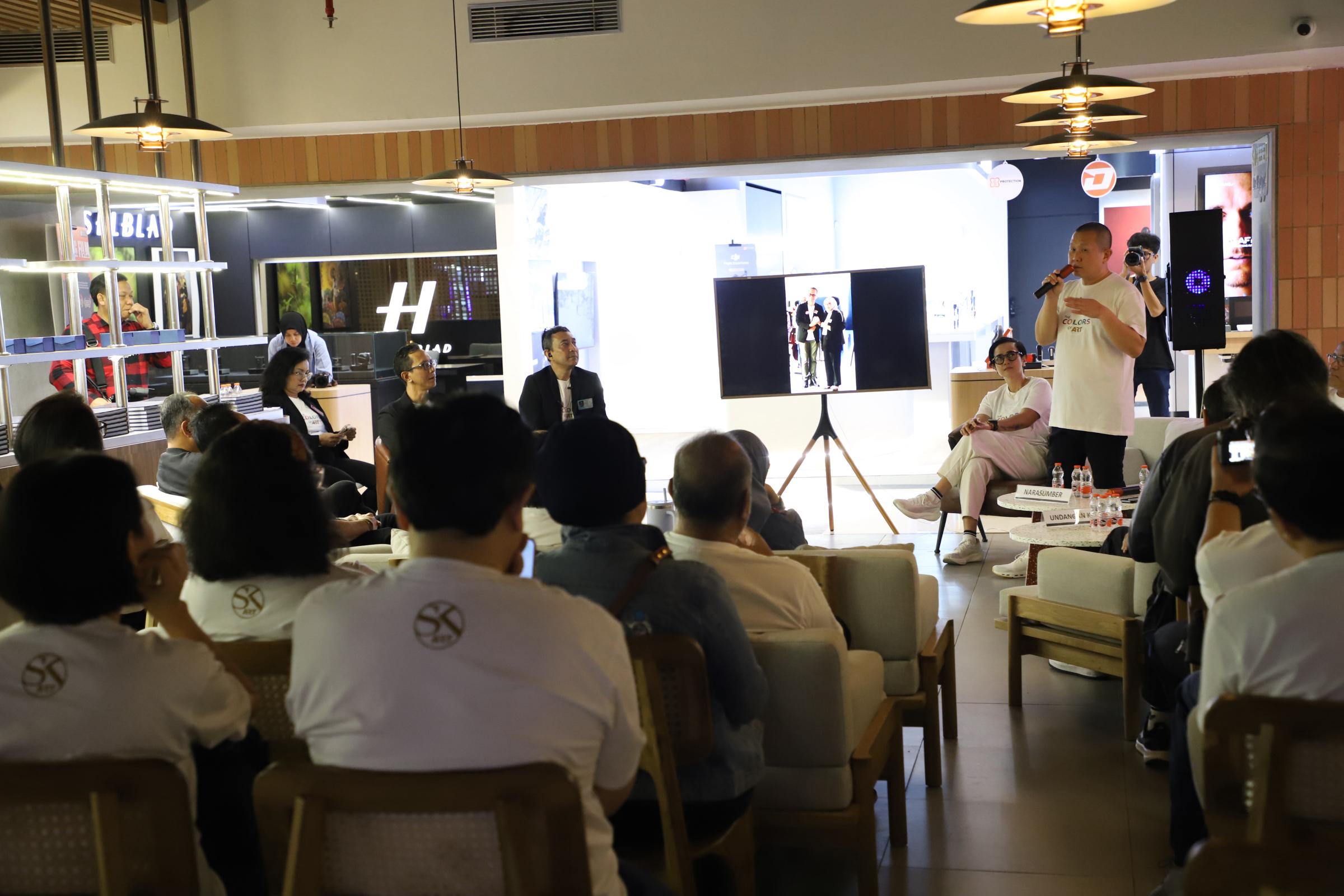 20250720 Bedah Foto pada Pameran Fotografi The Colours of Art 8