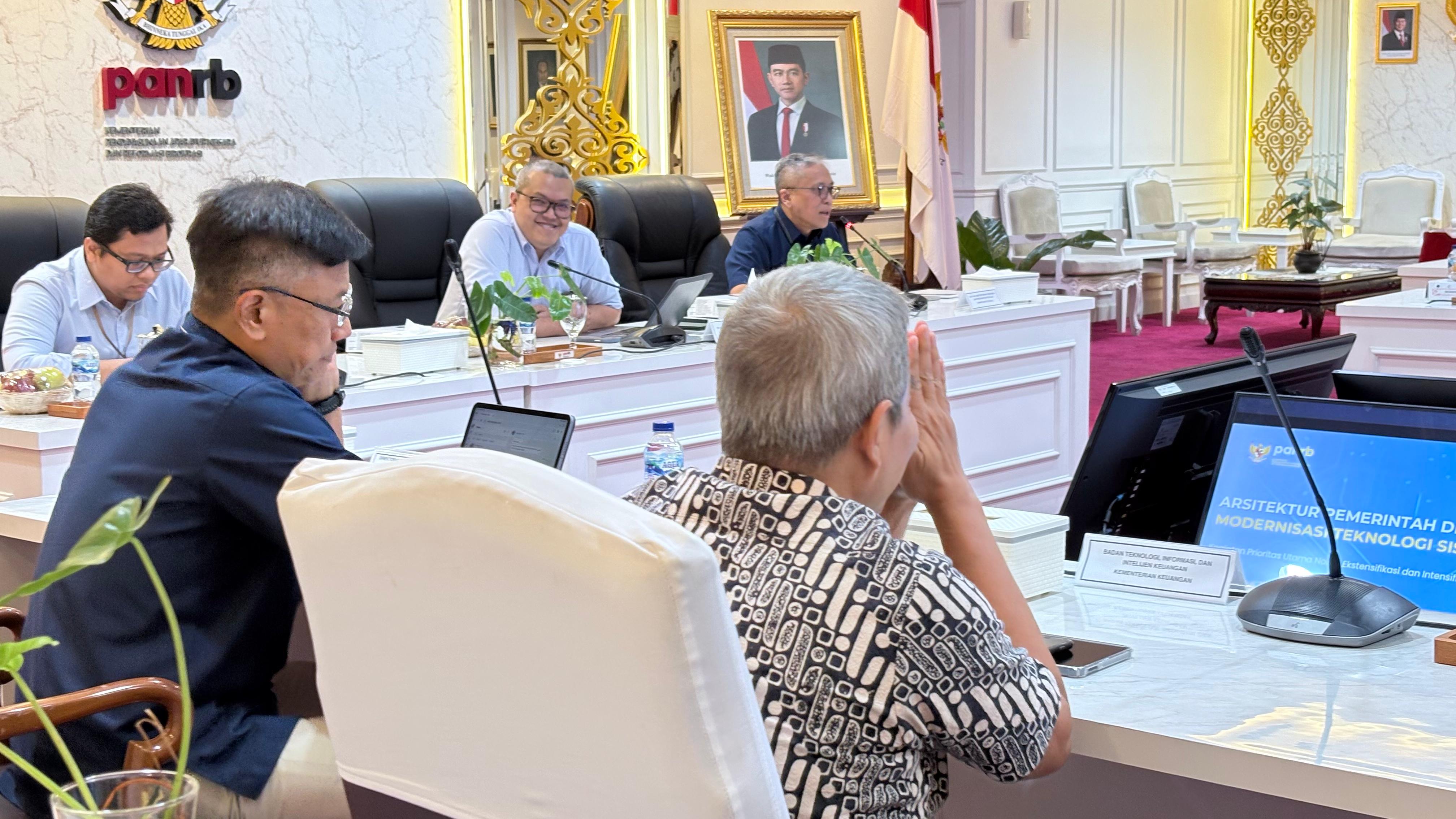 20250731 Koordinasi Kebijakan Layanan Digital Prioritas Penerimaan Negara 1