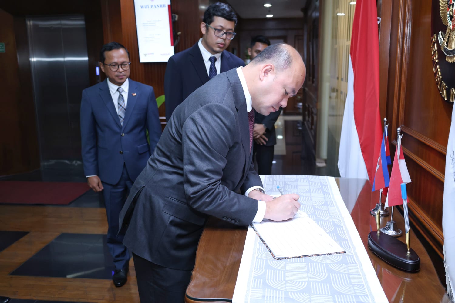 20260728 Pertemuan Bilateral dengan Menteri Pelayanan Sipil Kerajaan Kamboja 31