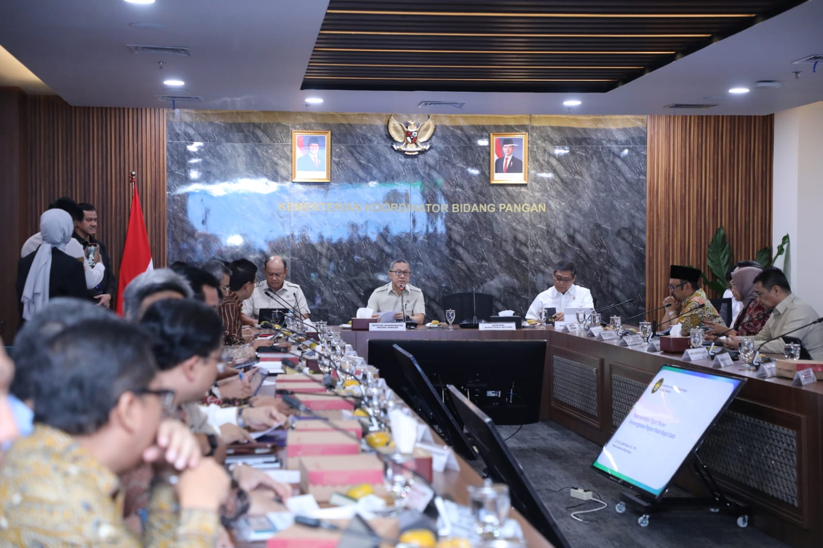 20250626 Rapat Koordinasi Terbatas Tingkat Menteri terkait Program Makan Bergizi Gratis 1