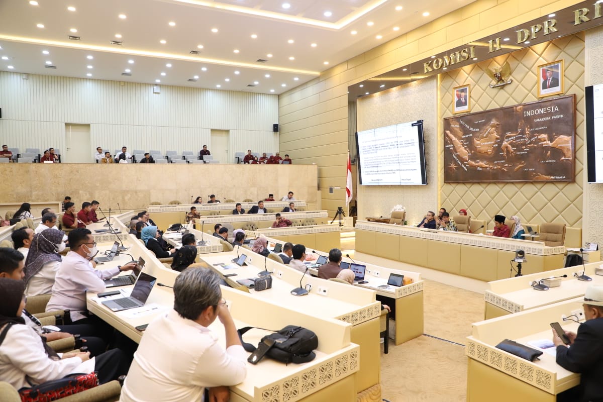 20250305 RDP dengan Komisi II DPR RI 5