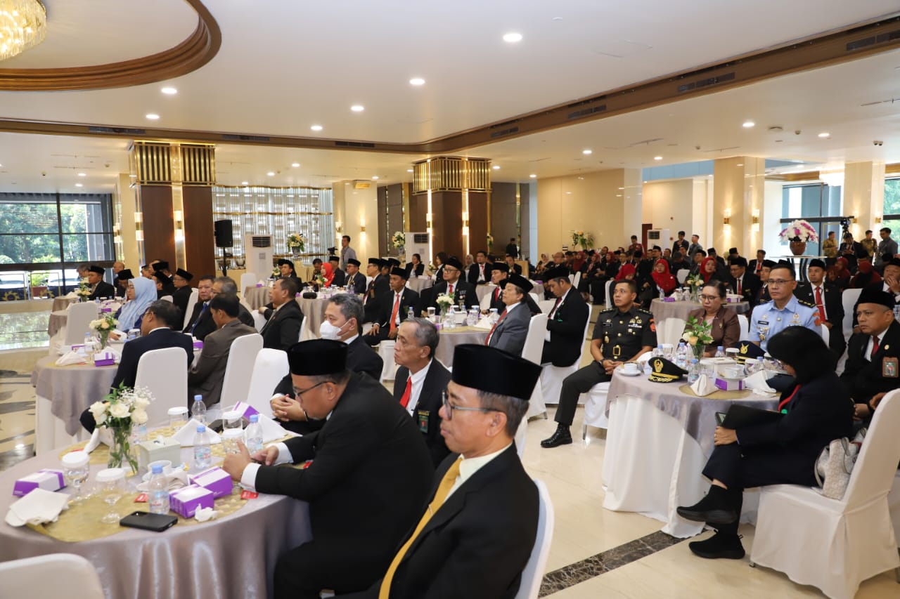 20250506 Penyerahan Penghargaaan Bagi Unit Kerja Berprestasi Tahun 2024 di Lingkungan MA dan Badan Peradilan Dibawahnya 11