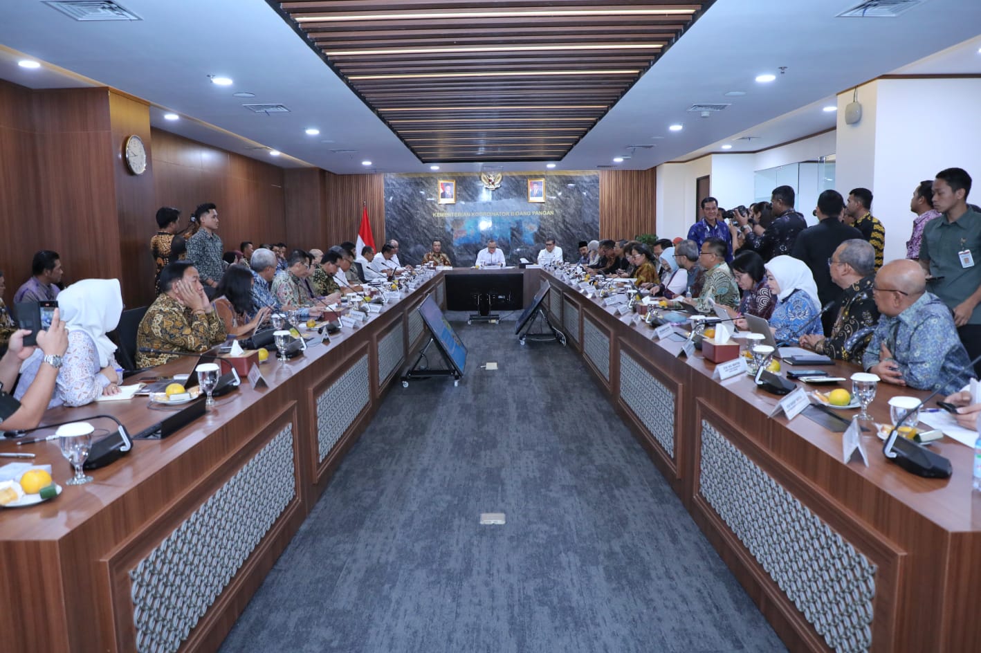 20250509 Rakortas Tingkat Menteri tentang Tata Kelola MBG 17