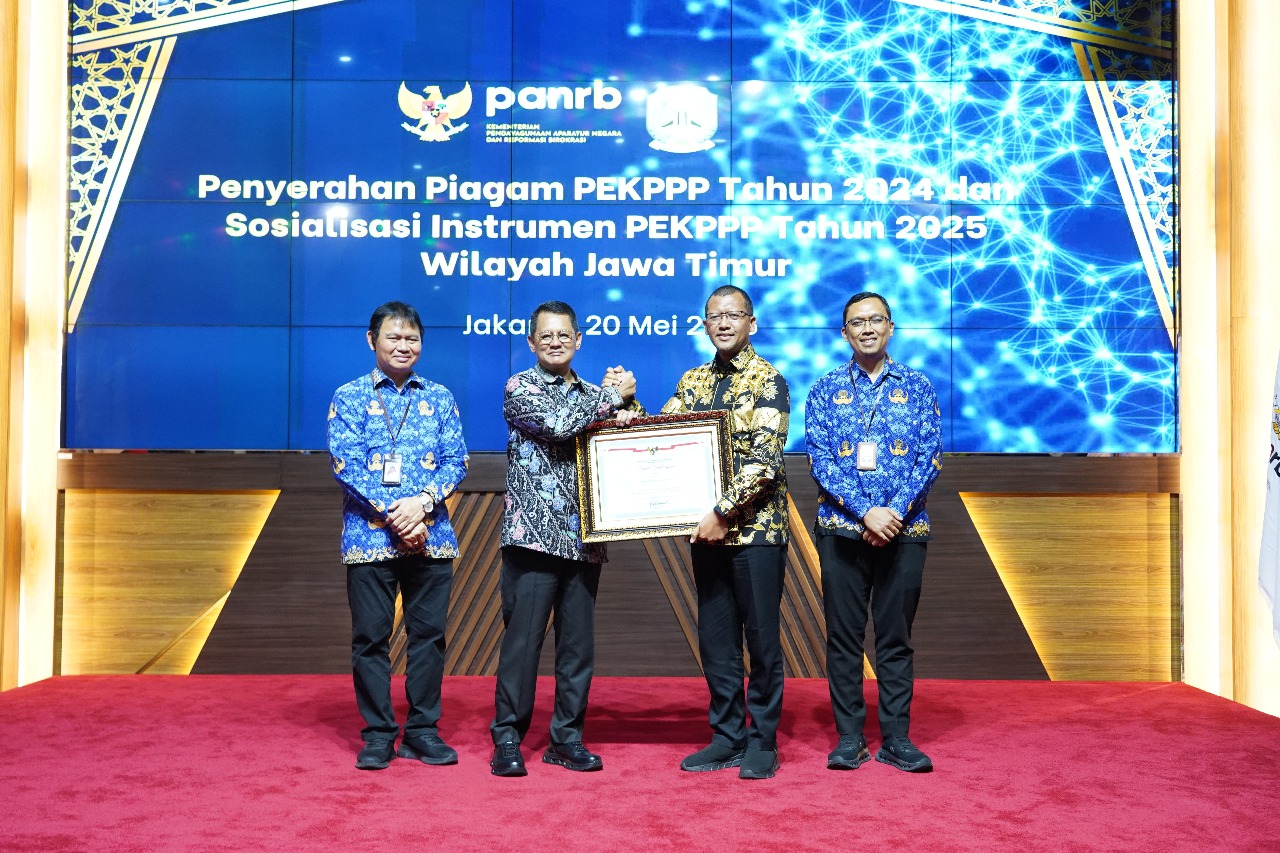 20250520 Penyerahan Hasil PEKPPP Lingkup Pemprov Jawa Timur 9
