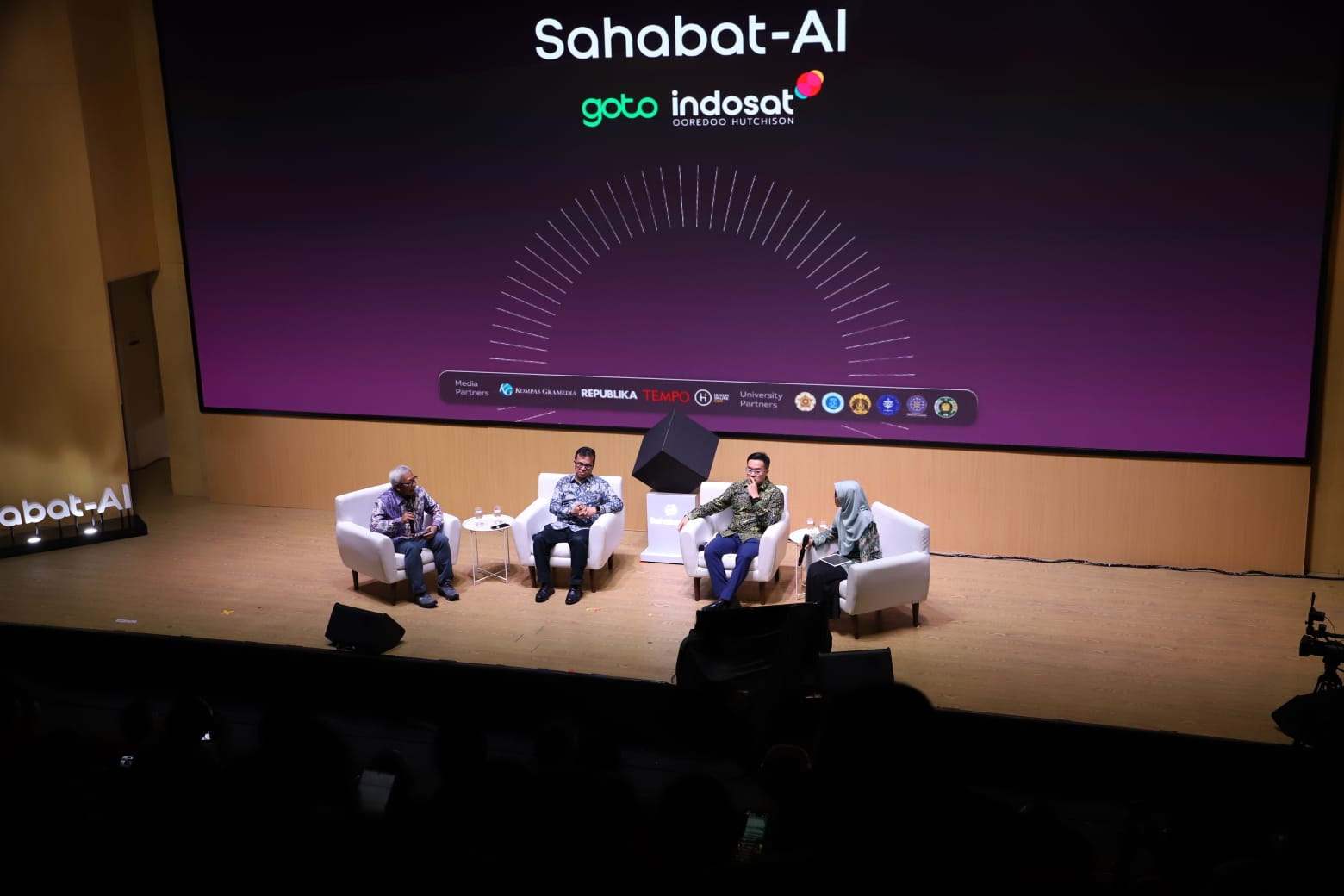20250602 Peluncuran Sahabat AI Model 70B dan Chatbot21