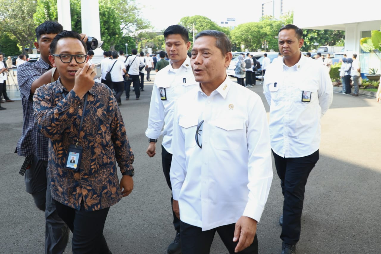 202555 Sidang Kabinet Paripurna 11