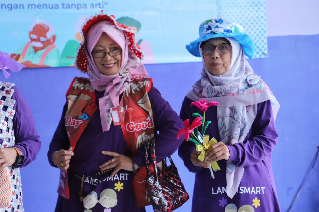 20251104 Peninjauan Sekolah Lansia Melati22