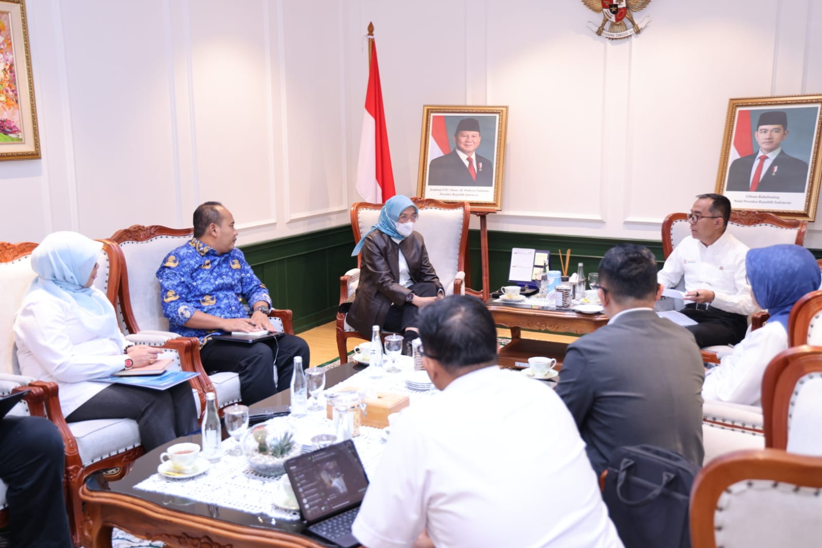 20251110 Audiensi dengan Menteri Pendidikan Tinggi Sains dan Teknologi 1